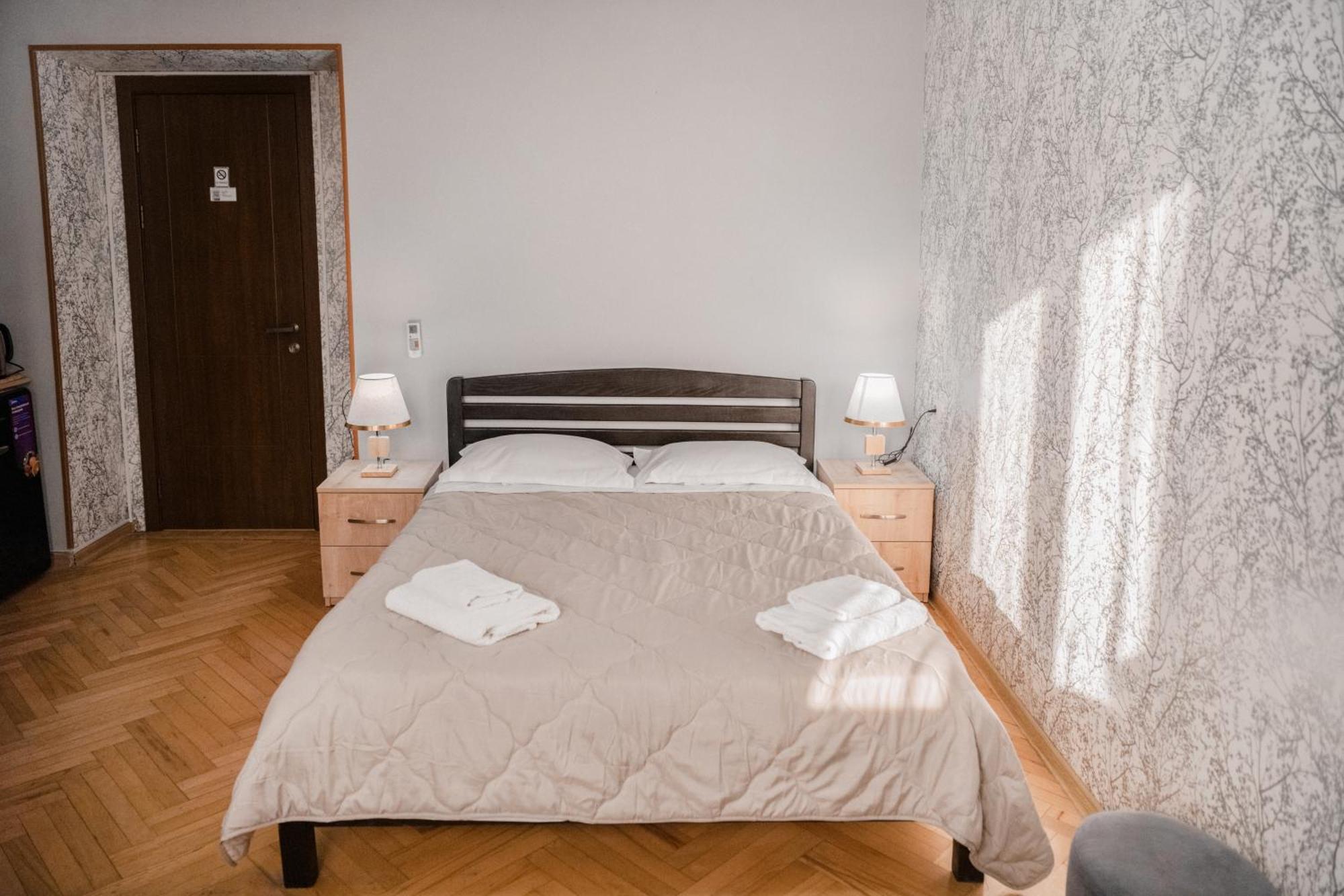 Lotus Hotel Тбилиси Экстерьер фото